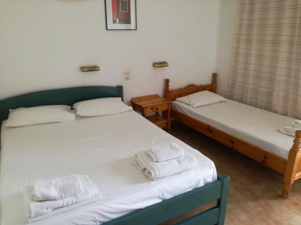 Pericles Studios Agia Marina  Dış mekan fotoğraf